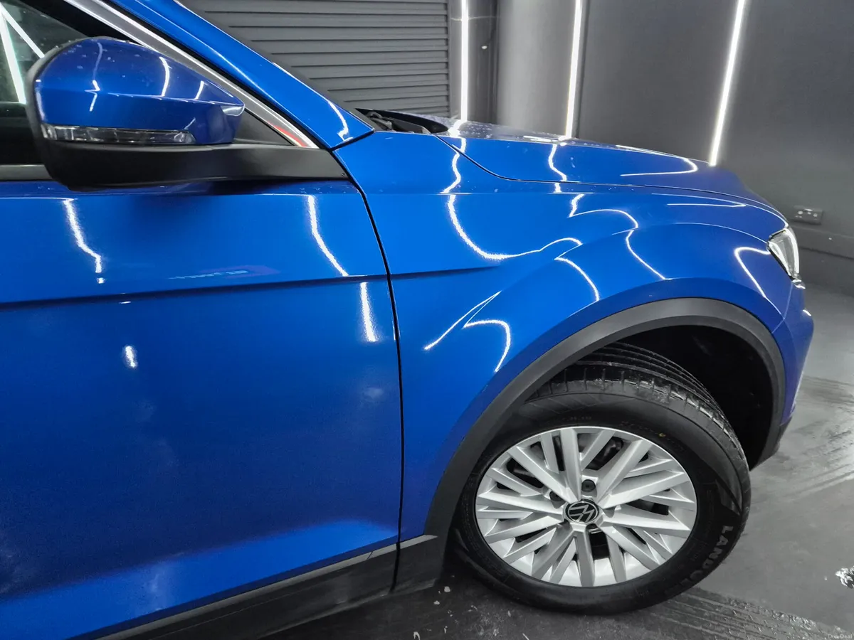 Volkswagen T-Roc 2021 - Image 4