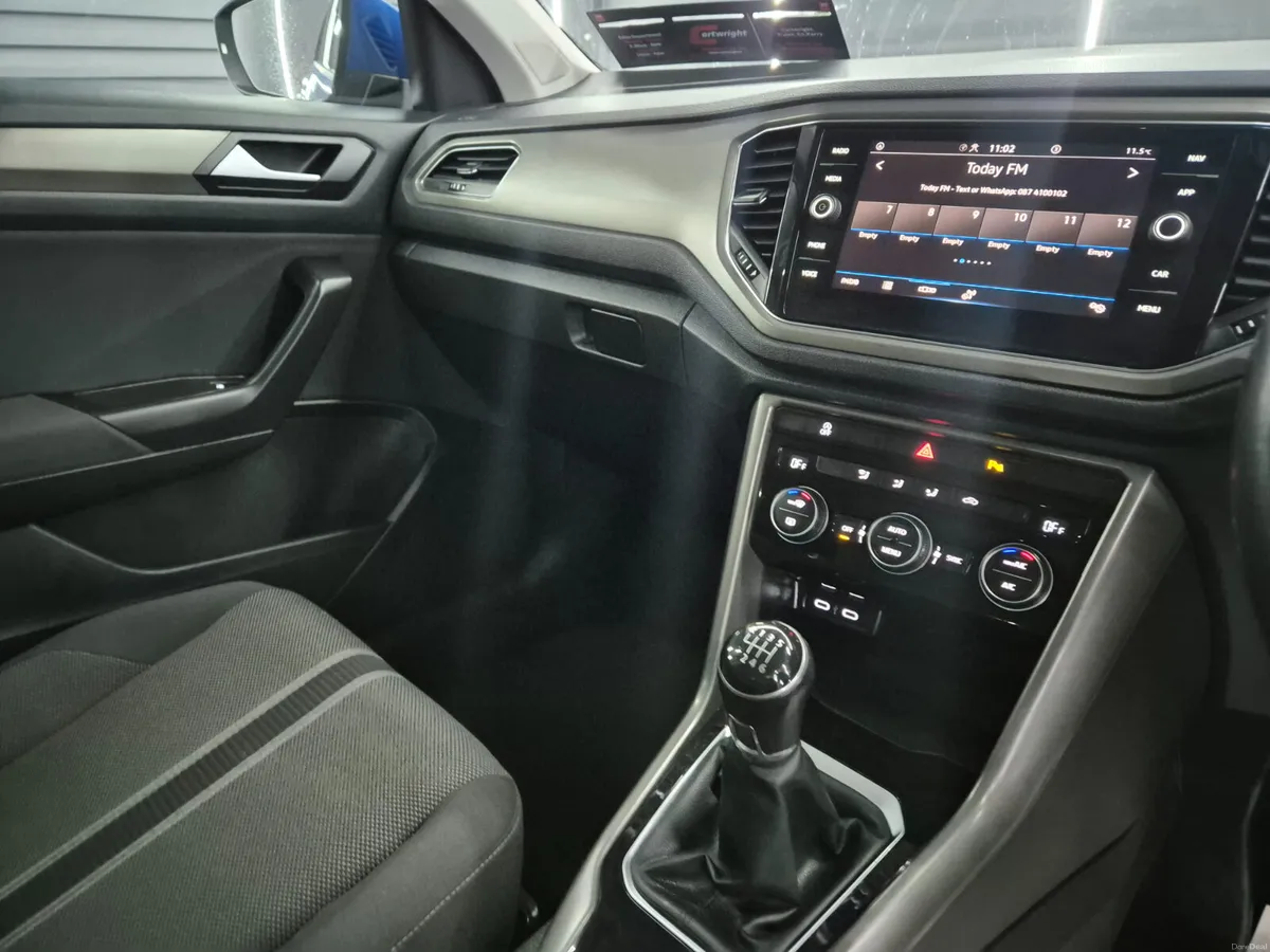 Volkswagen T-Roc 2021 - Image 5