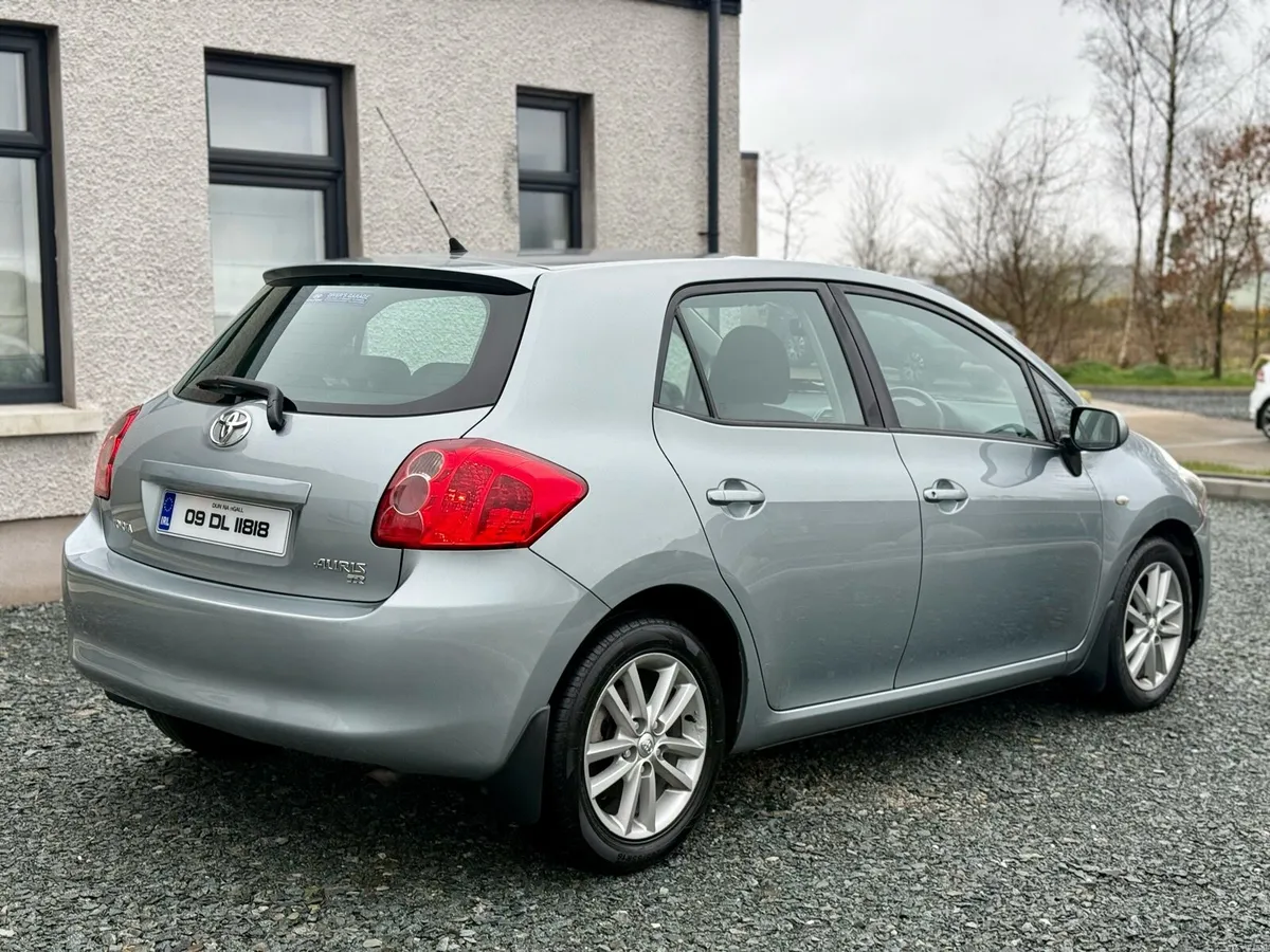2009 Toyota Auris 1.4 Diesel - Image 4