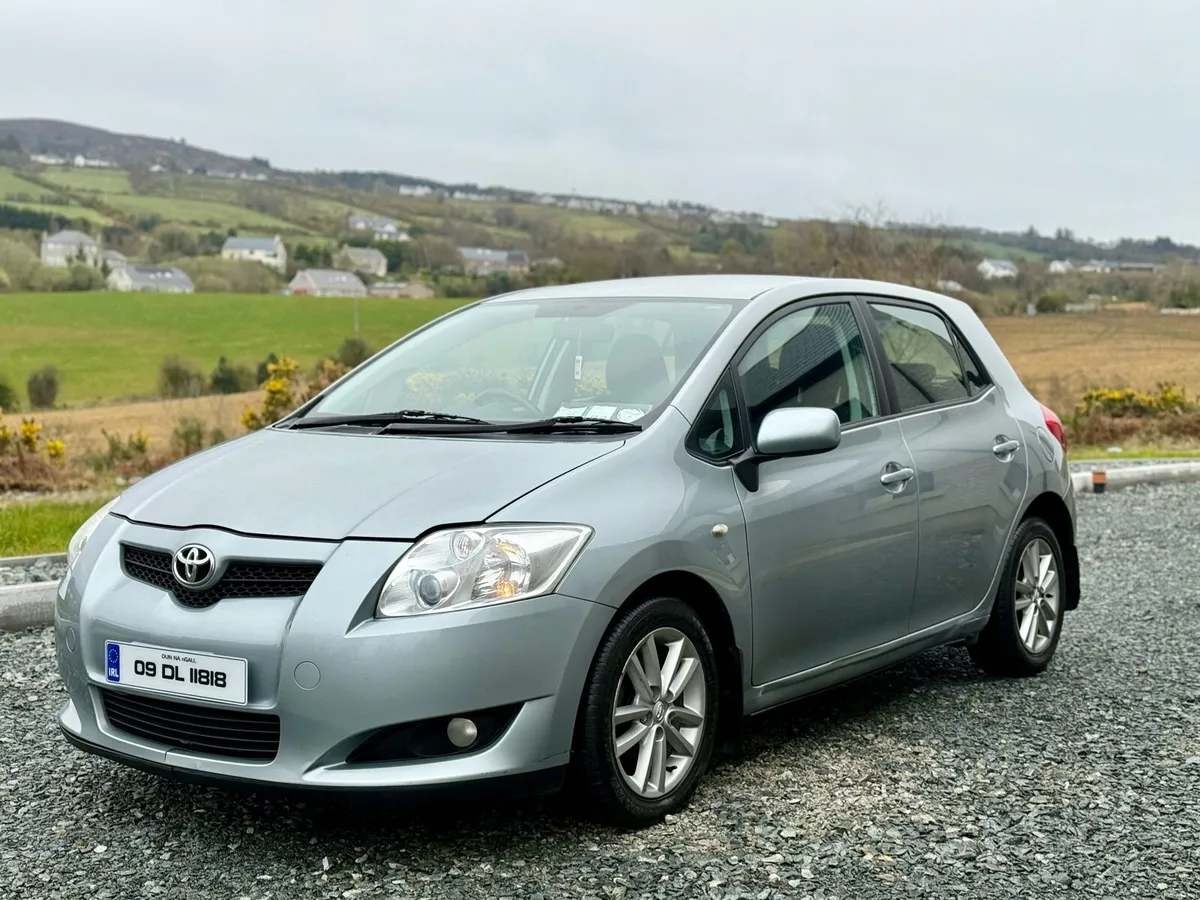 2009 Toyota Auris 1.4 Diesel - Image 2