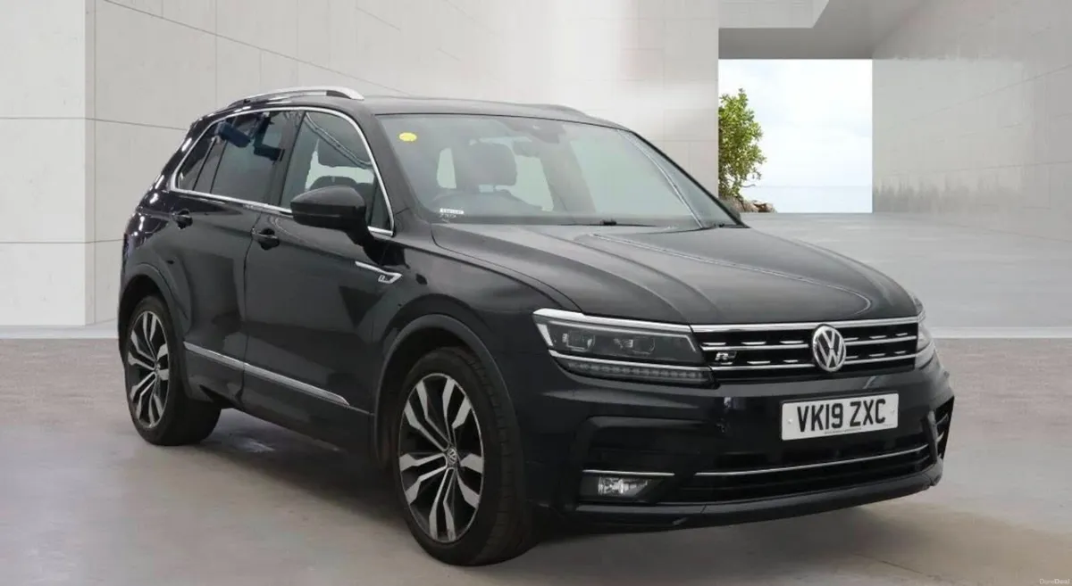 2019 Volkswagwn Tiguan R Line - Image 1