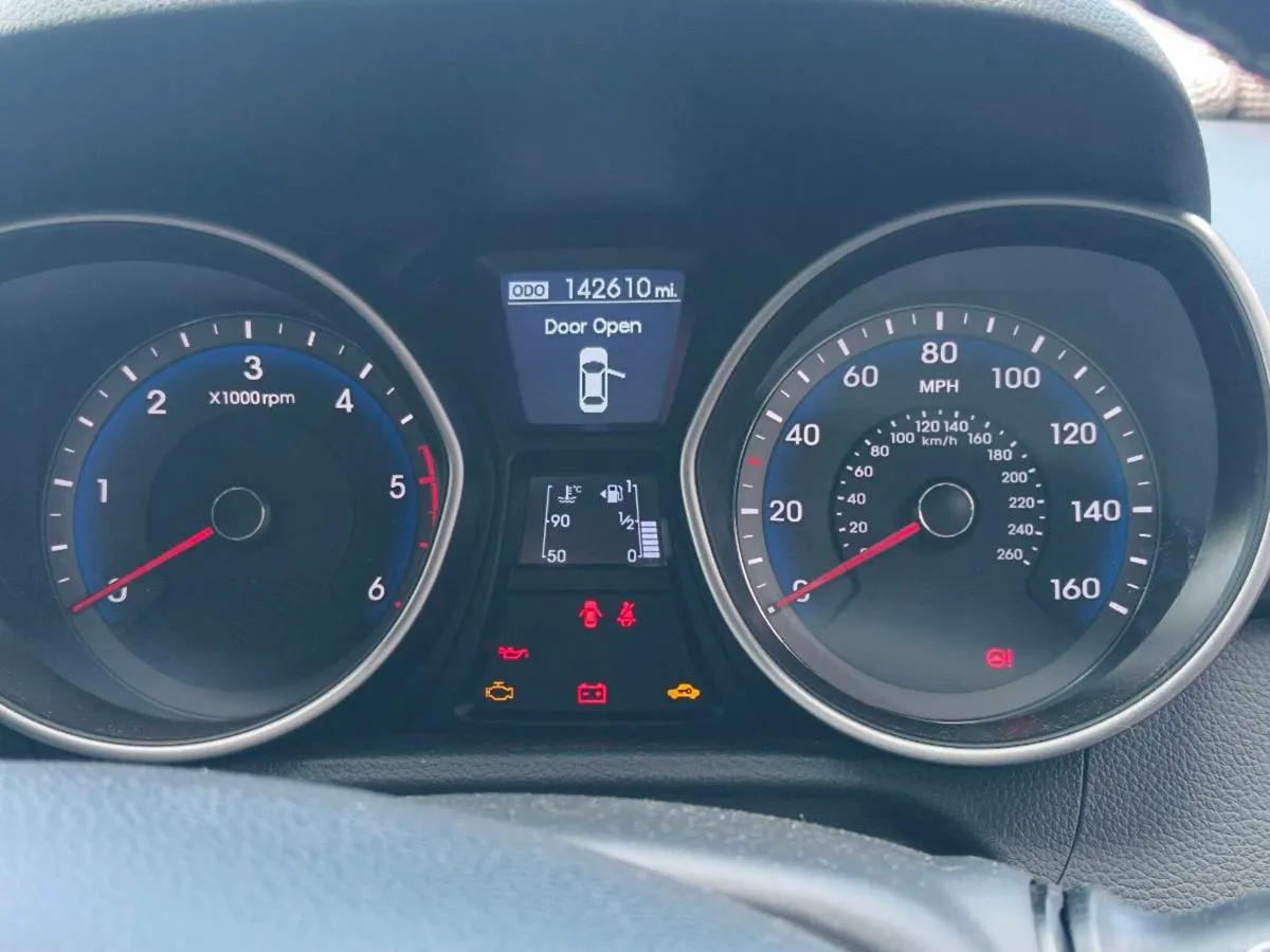 Hyundai I30 2013 taxed and fresh until 2027 - Image 3