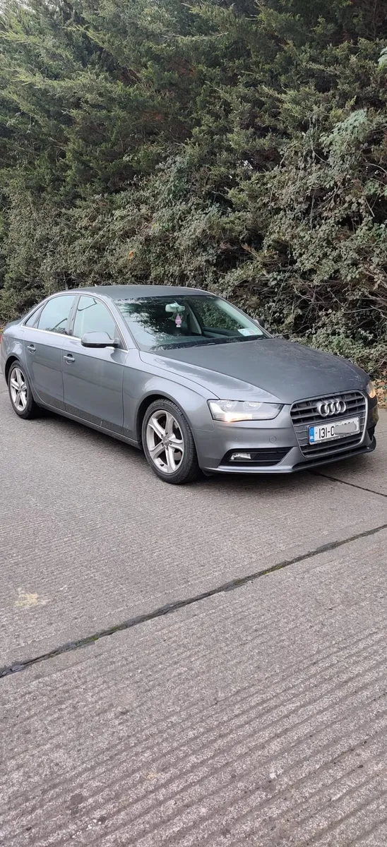 Audi A4 Technik. 2.0 TDI - Image 1