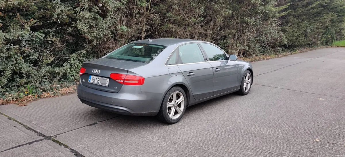 Audi A4 Technik. 2.0 TDI - Image 2