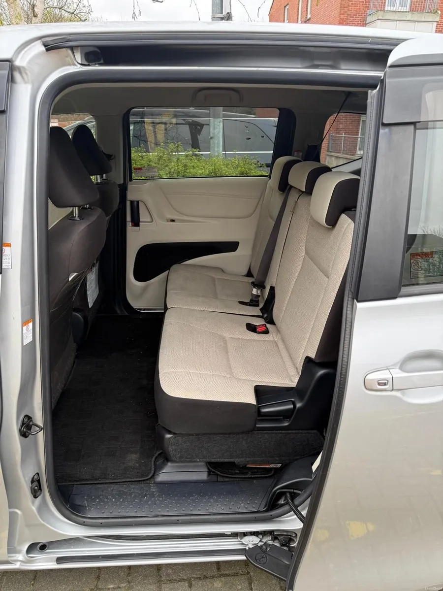 Toyota Sienta 2016 - Image 4