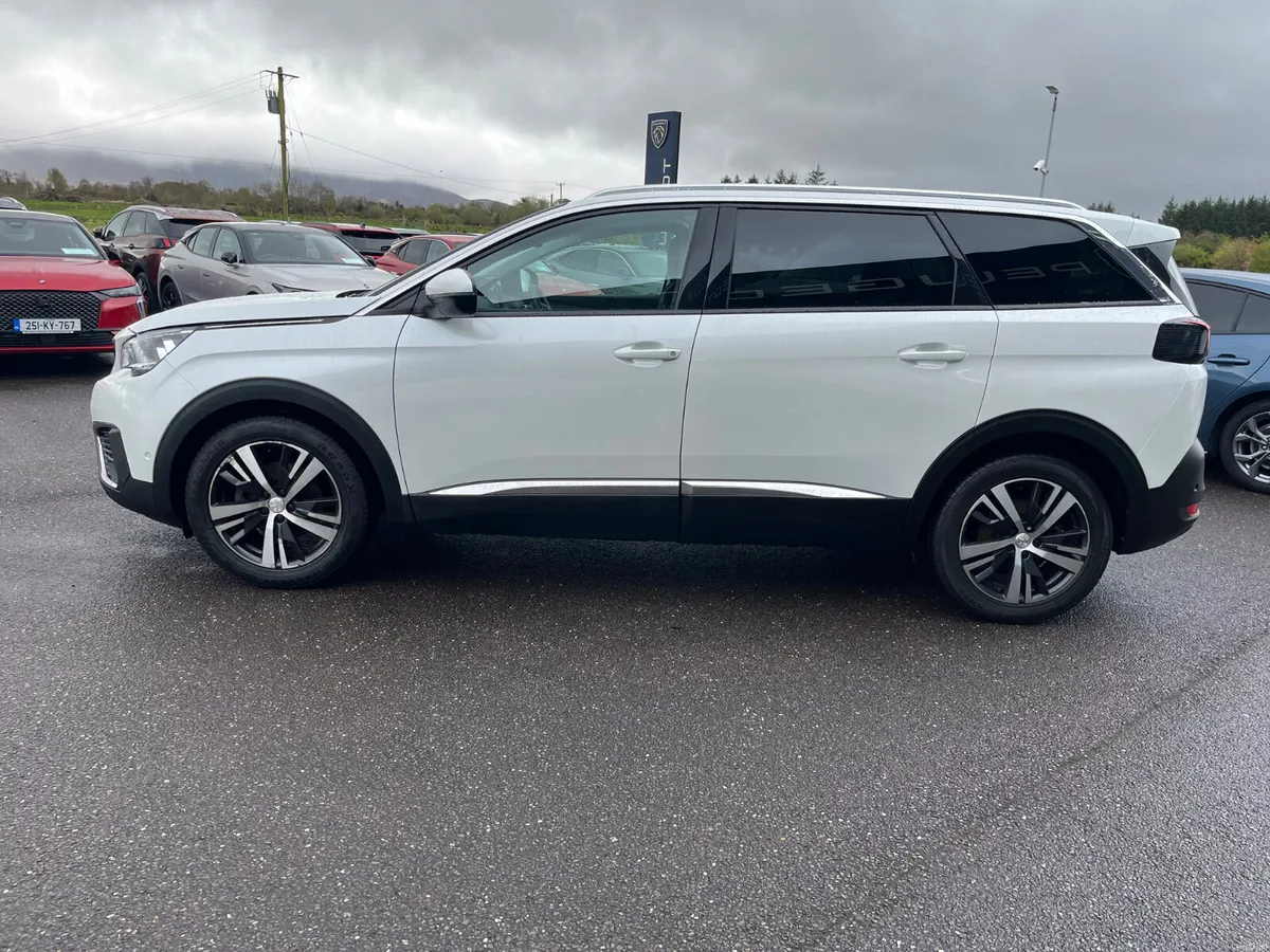 Peugeot 5008 2020 - Image 3