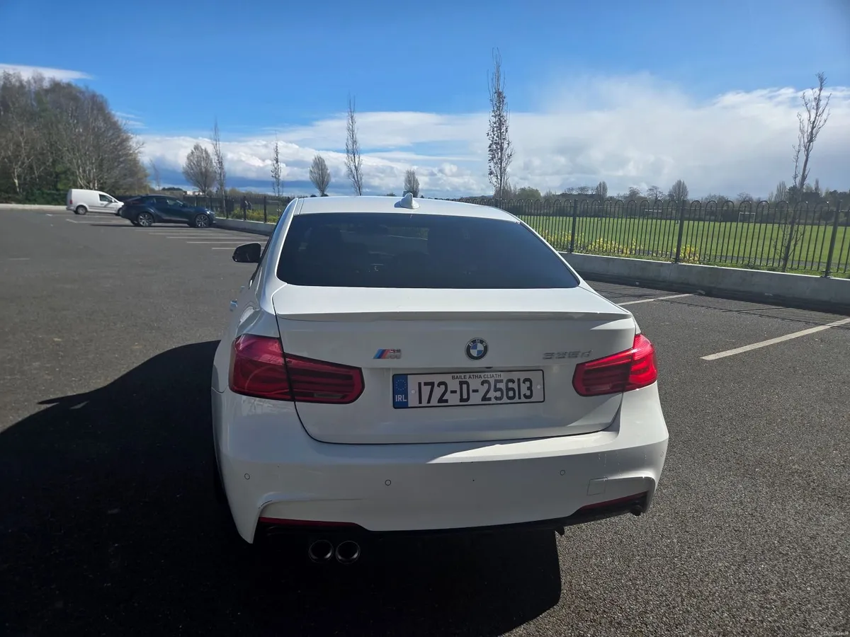 BMW 3-Series 2017 - Image 2