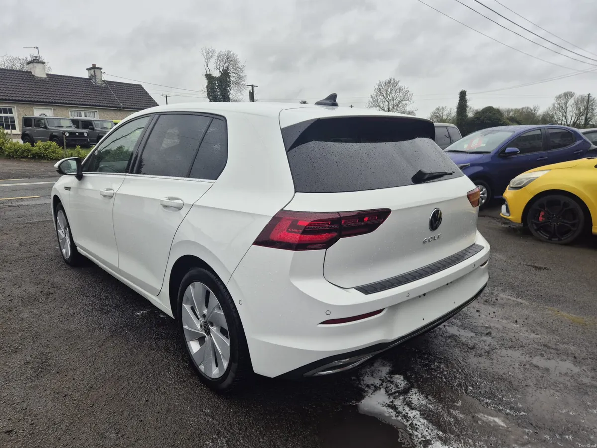 2023 VOLKSWAGEN GOLF 2.0TDI DSG ONLY 6800KMS - Image 4