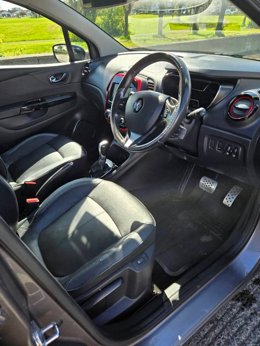 2017 Renault Captur Automatic - Signature Model - Image 4