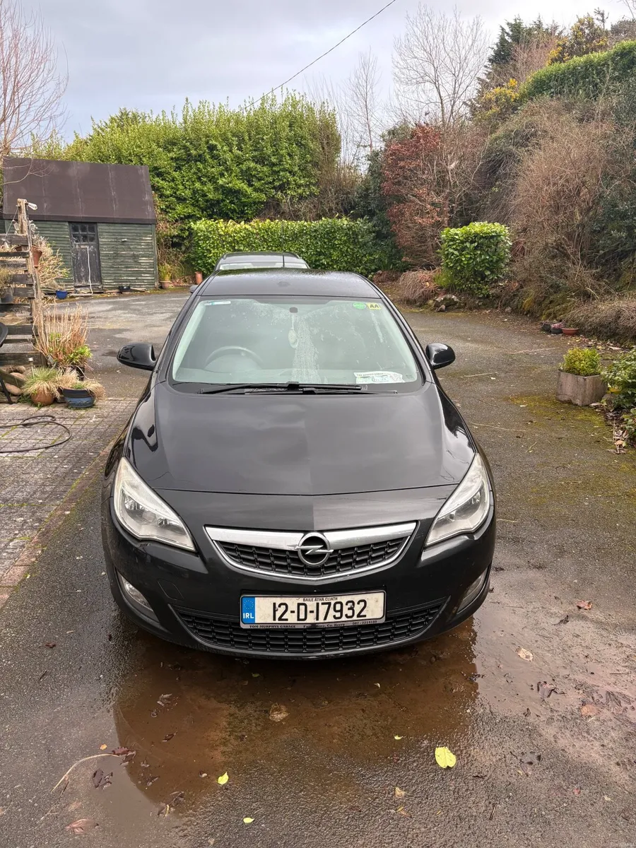 Opel Astra 2012 - Image 4