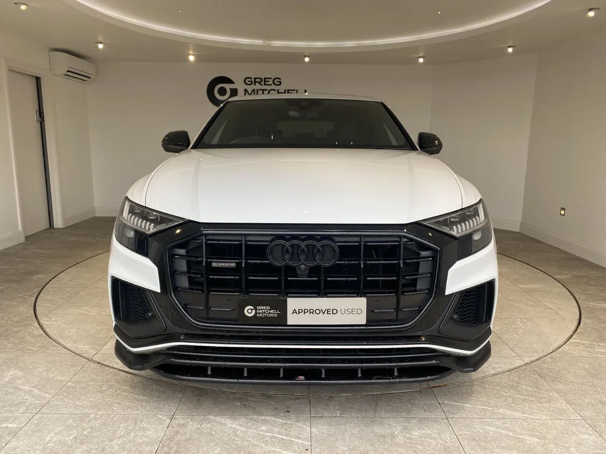 Audi Q8 2021 - Image 2