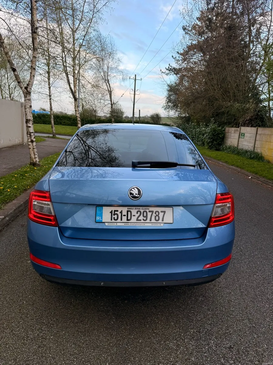 2015 Skoda Octavia Elegance - Image 3