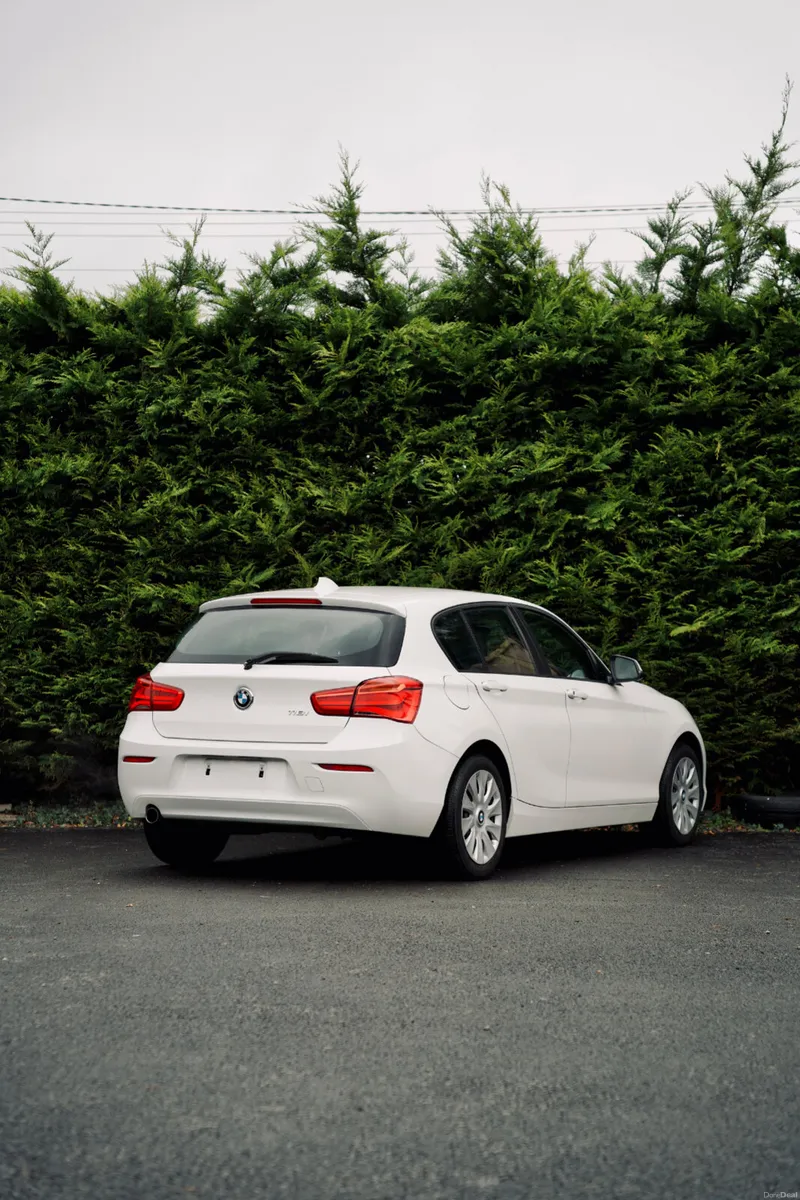 BMW 1 Series 118i 2018 - Image 3