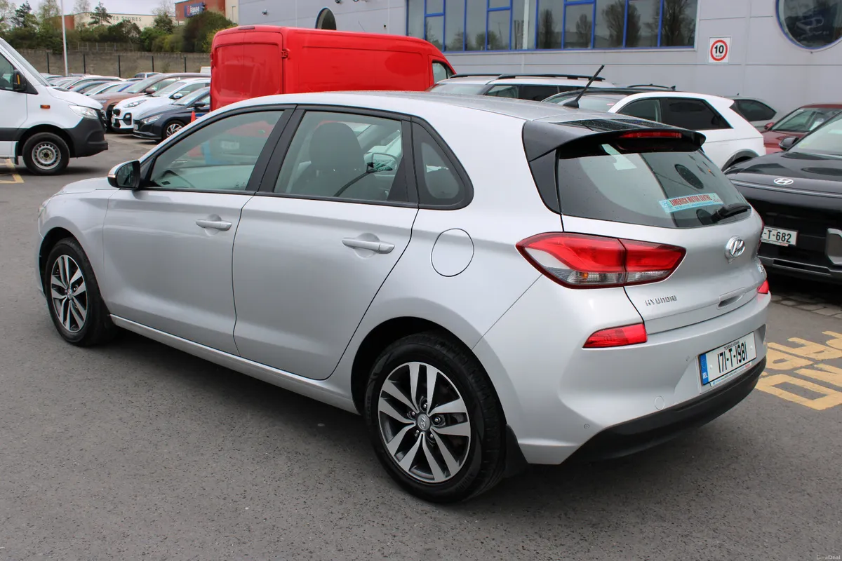 Hyundai i30 2017 - Image 3