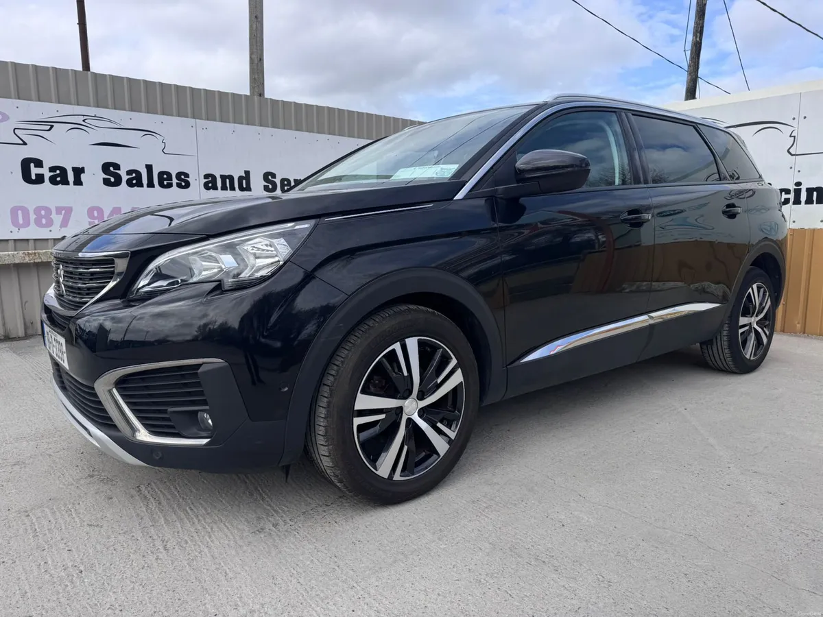 191 Peugeot 5008 1.2 PureTech 130bhp Allure - Image 6