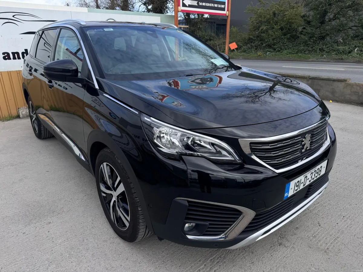 191 Peugeot 5008 1.2 PureTech 130bhp Allure - Image 2