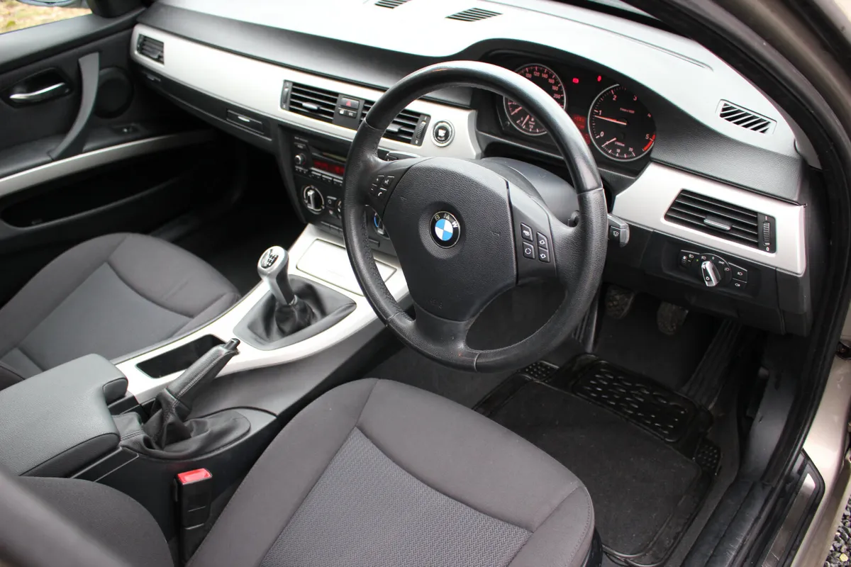 BMW 318D ES/Manual/F.S.H./ONLY 167Kkms - Image 3