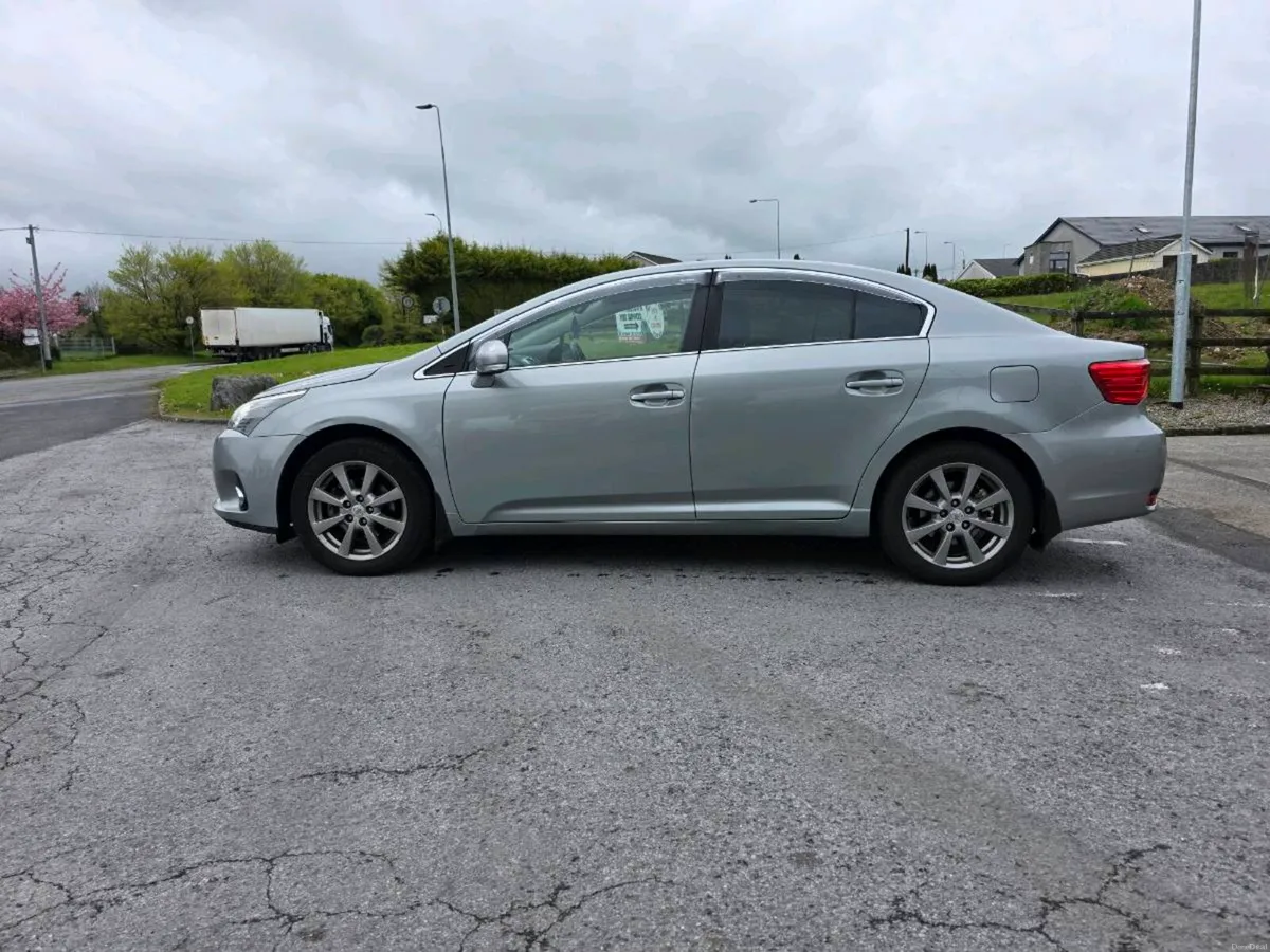 Toyota avensis - Image 4