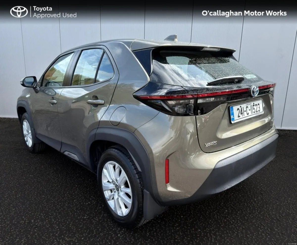 Toyota Yaris Cross YARIS CROSS LUNA - Image 3