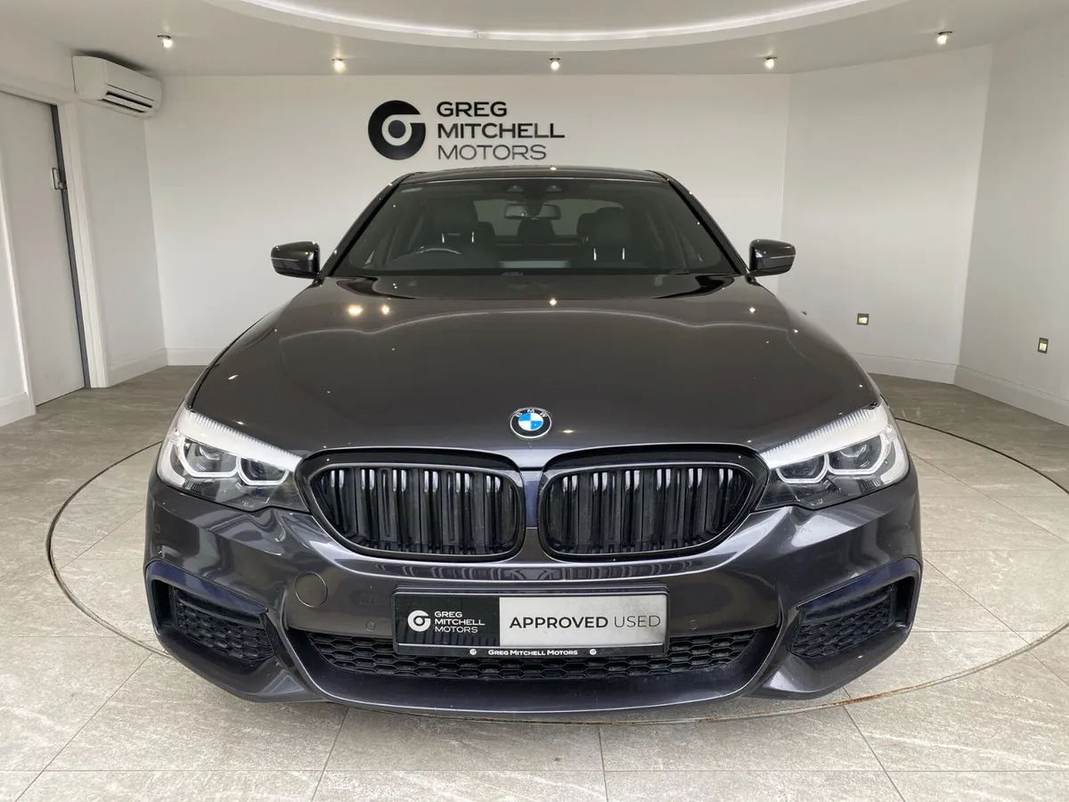 BMW 5-Series 2020 - Image 2