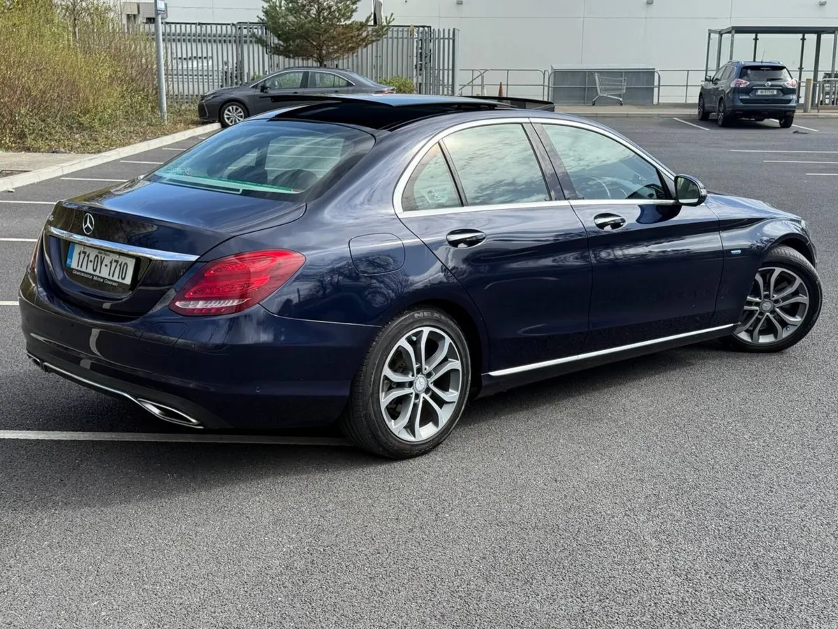 Mercedes-Benz C-Class 2017 - Image 4
