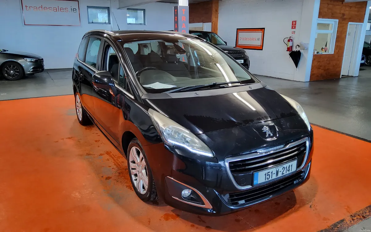 Peugeot 5008 2015 - Image 1