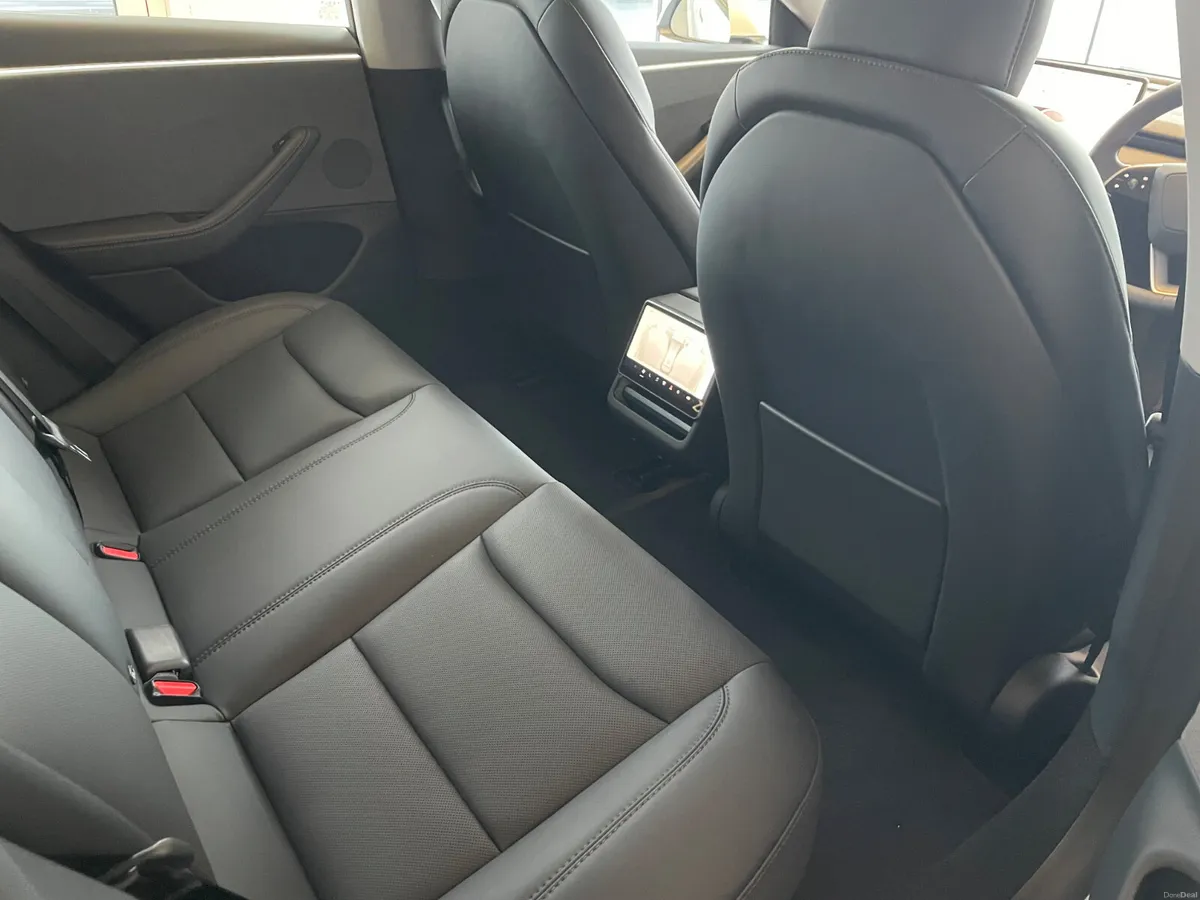 Tesla Model 3 2025 PREMIUM Hi Spec - Image 6