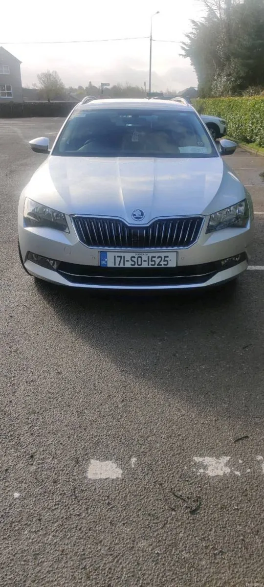 Skoda Superb Estate 2.0 TDI SE Business 150 - Image 2