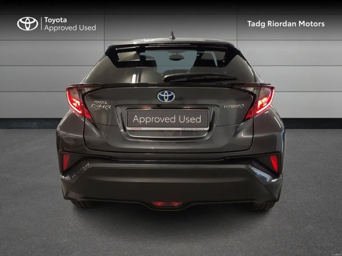 Toyota C-HR HYBRID SPORT - Image 4