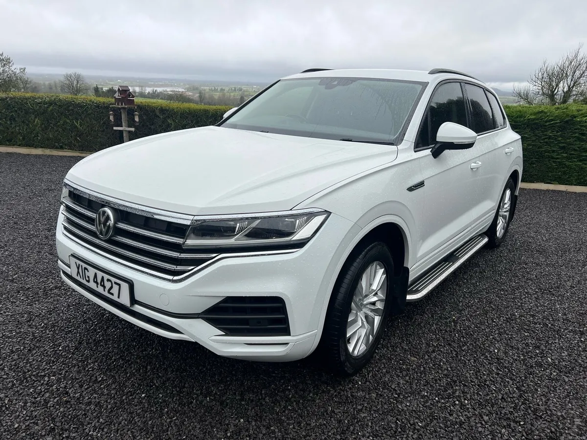 2020 VOLKSWAGEN TOUREAG V6 SE - Image 2