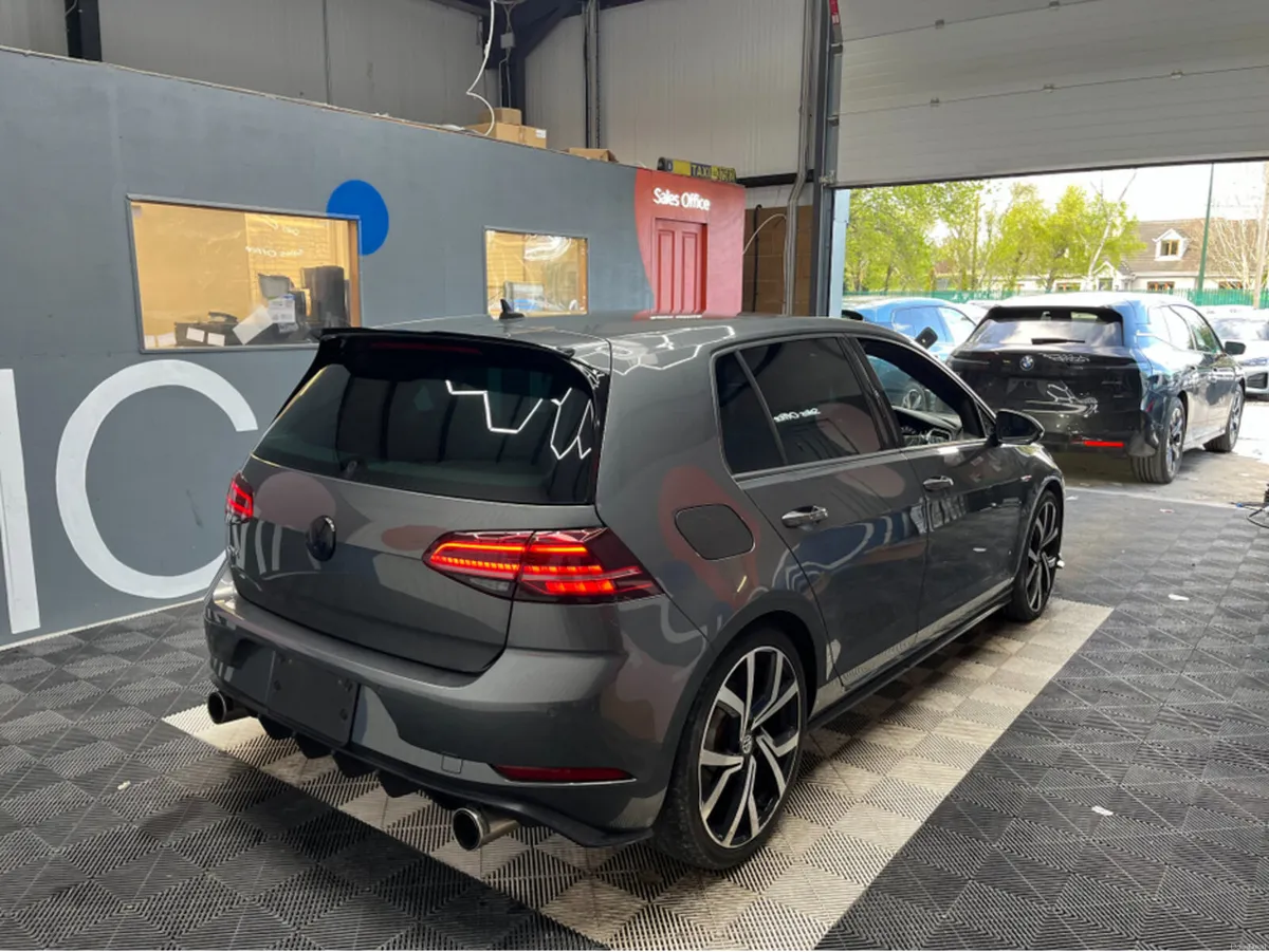 Volkswagen Golf 2018 GOLF GTI DYNAMIC 2.0 AUTOMATI - Image 2