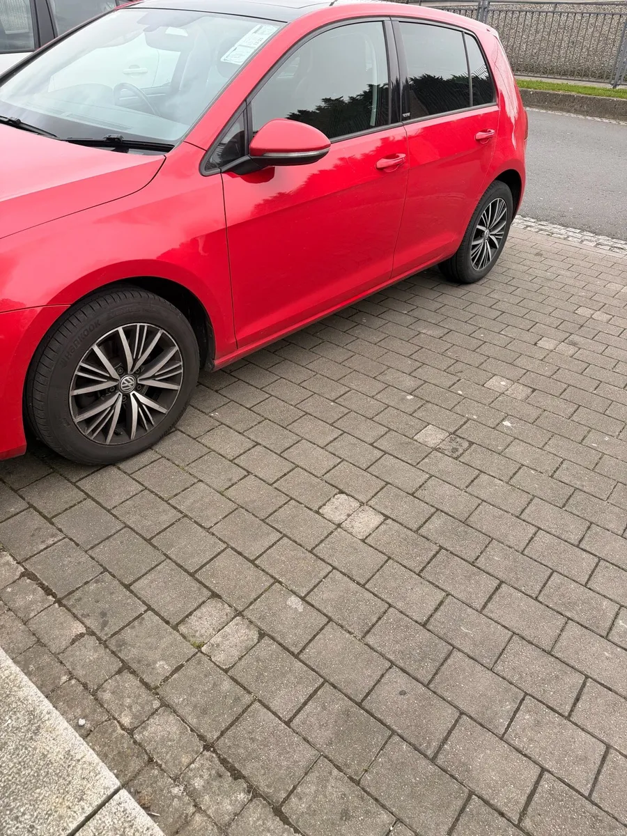 Volkswagen Golf - Image 4