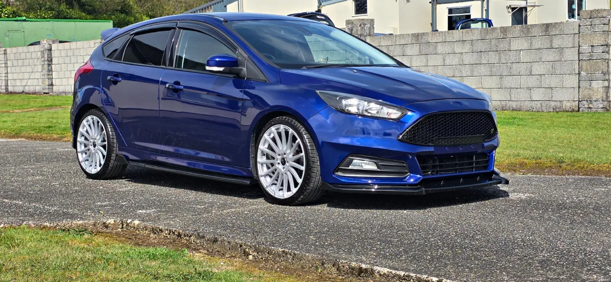 Ford Focus Zetec S /St Line 152 - Image 3