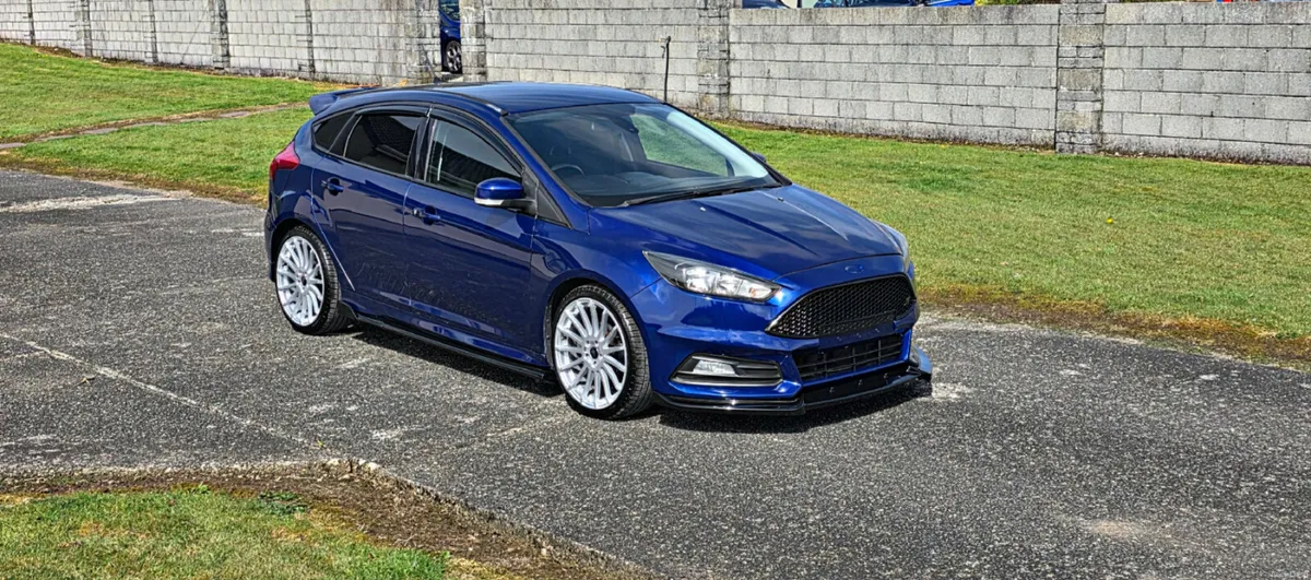 Ford Focus Zetec S /St Line 152 - Image 1
