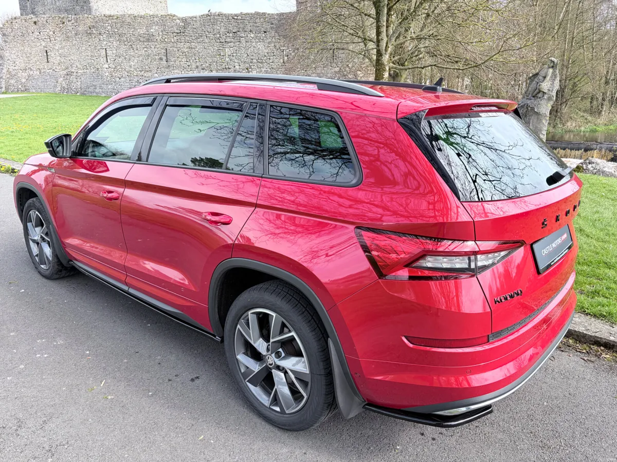 Skoda Kodiaq 7 seater auto with huge spec - Image 2
