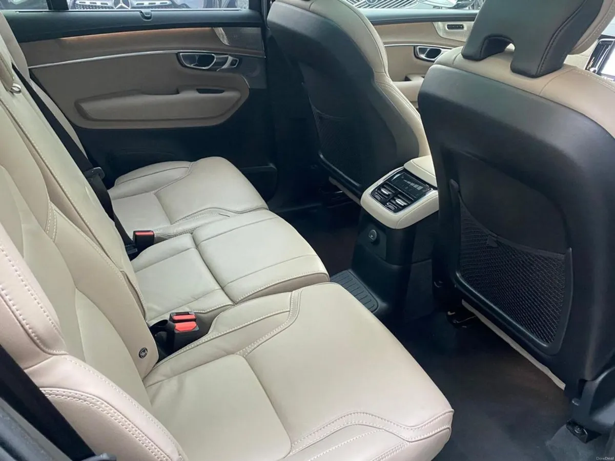 Volvo XC90 T8 Ultra 7 Seat AWD Auto (PHEV) - Image 2