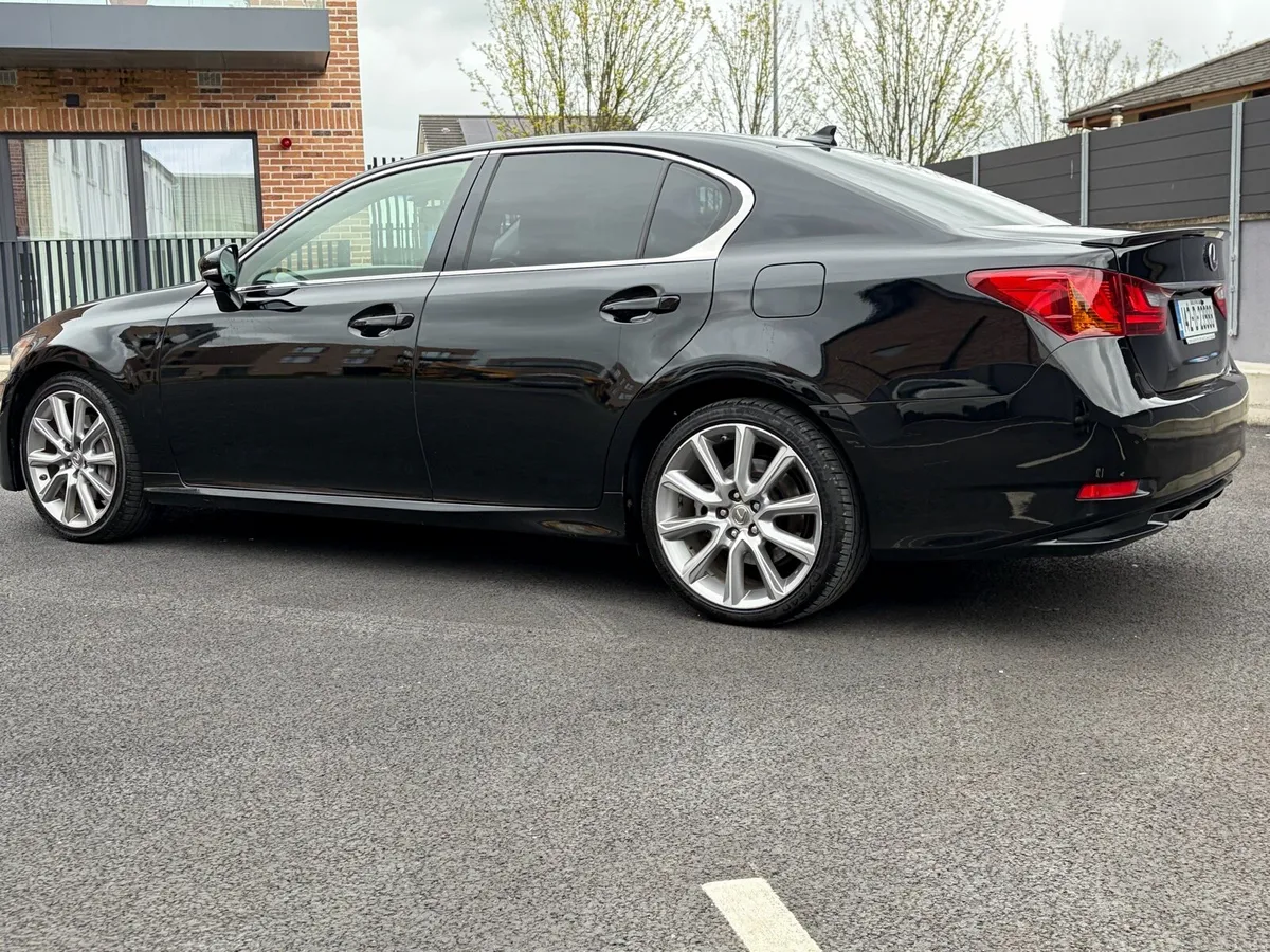 Lexus gs 300h - Image 4