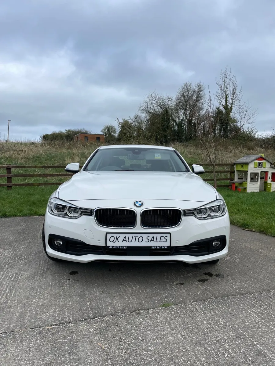BMW 3-Series 2018 - Image 4