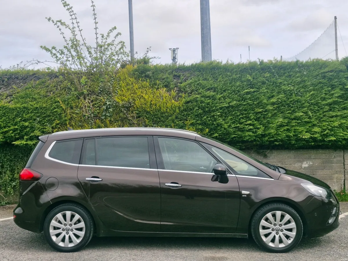 Opel Zafira 2012 - Image 2