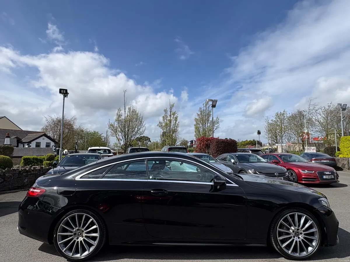171`Mercedes-Benz E220 Coupe AMG - Image 4