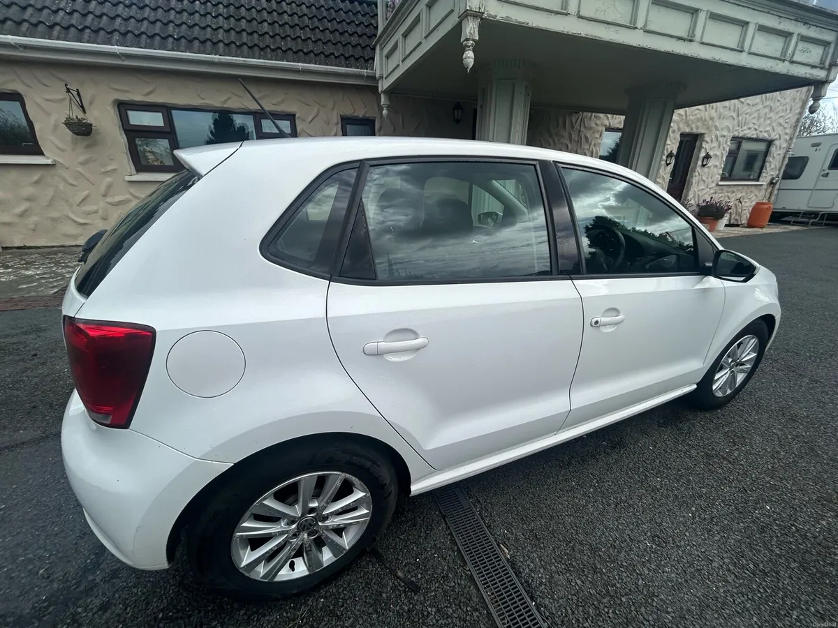 Volkswagen Polo - Image 4