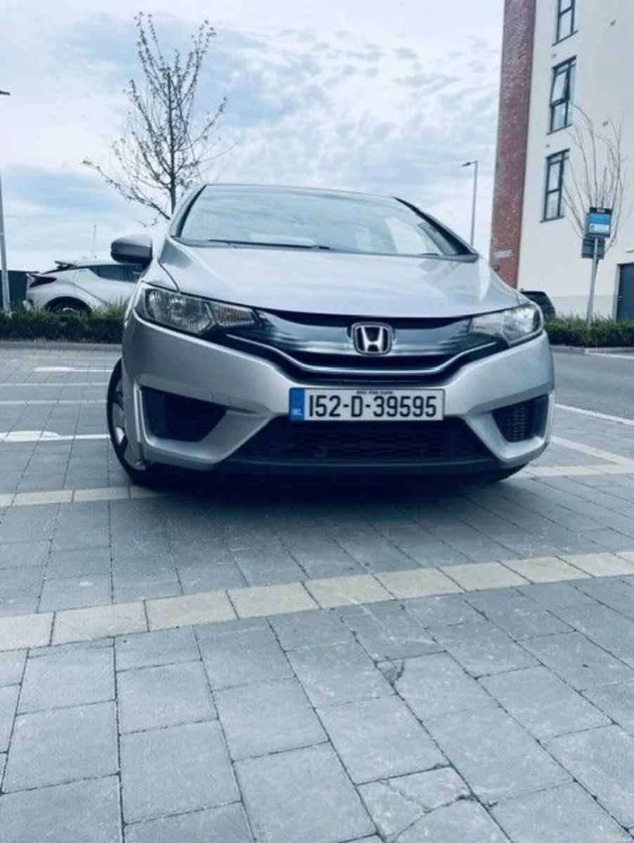 2015 Honda Fit Hybrid, Low Mileage - Automatic car - Image 1