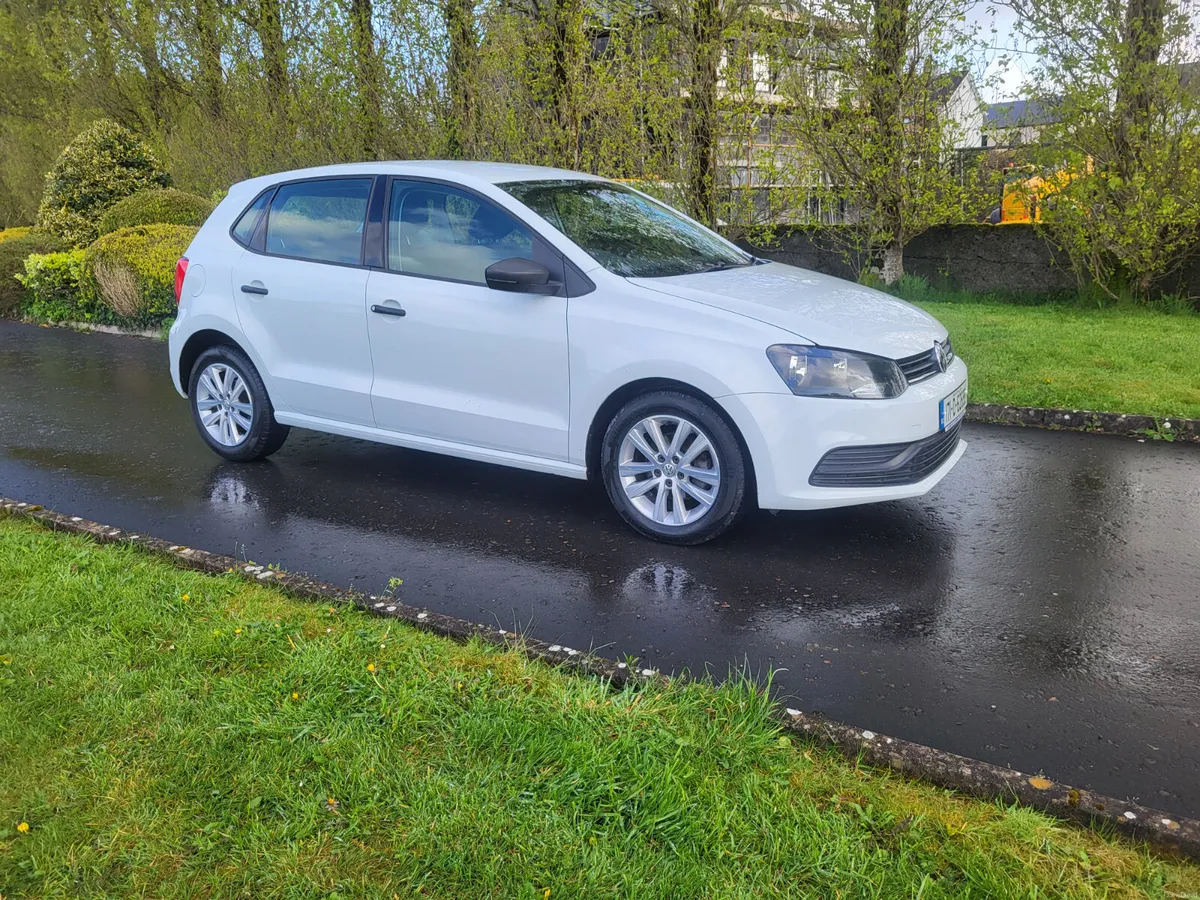 Volkswagen Polo   AUTOMATIC  1.2 PETROL - Image 1