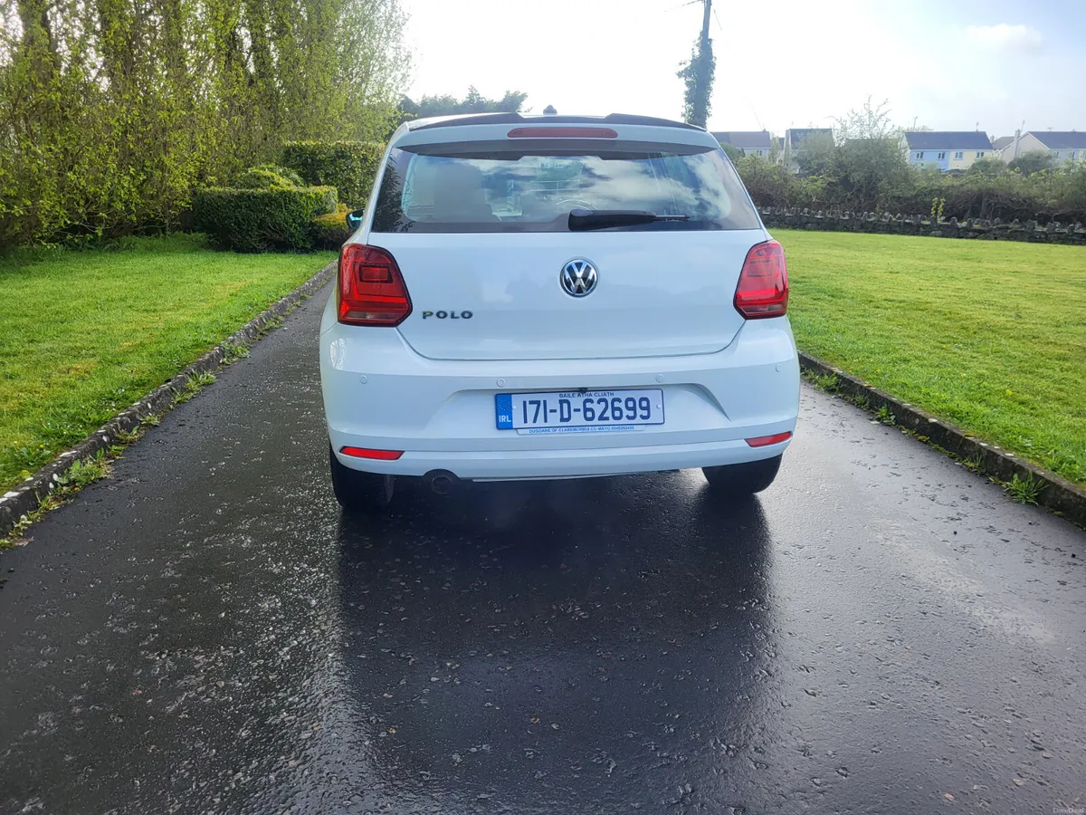 Volkswagen Polo   AUTOMATIC  1.2 PETROL - Image 3