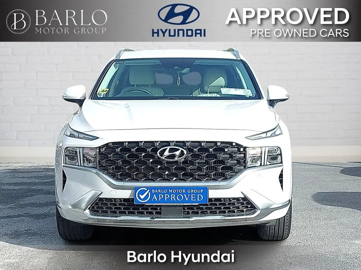 Hyundai Santa Fe 1.6 PHEV 4WD Executive Plus Auto - Image 4