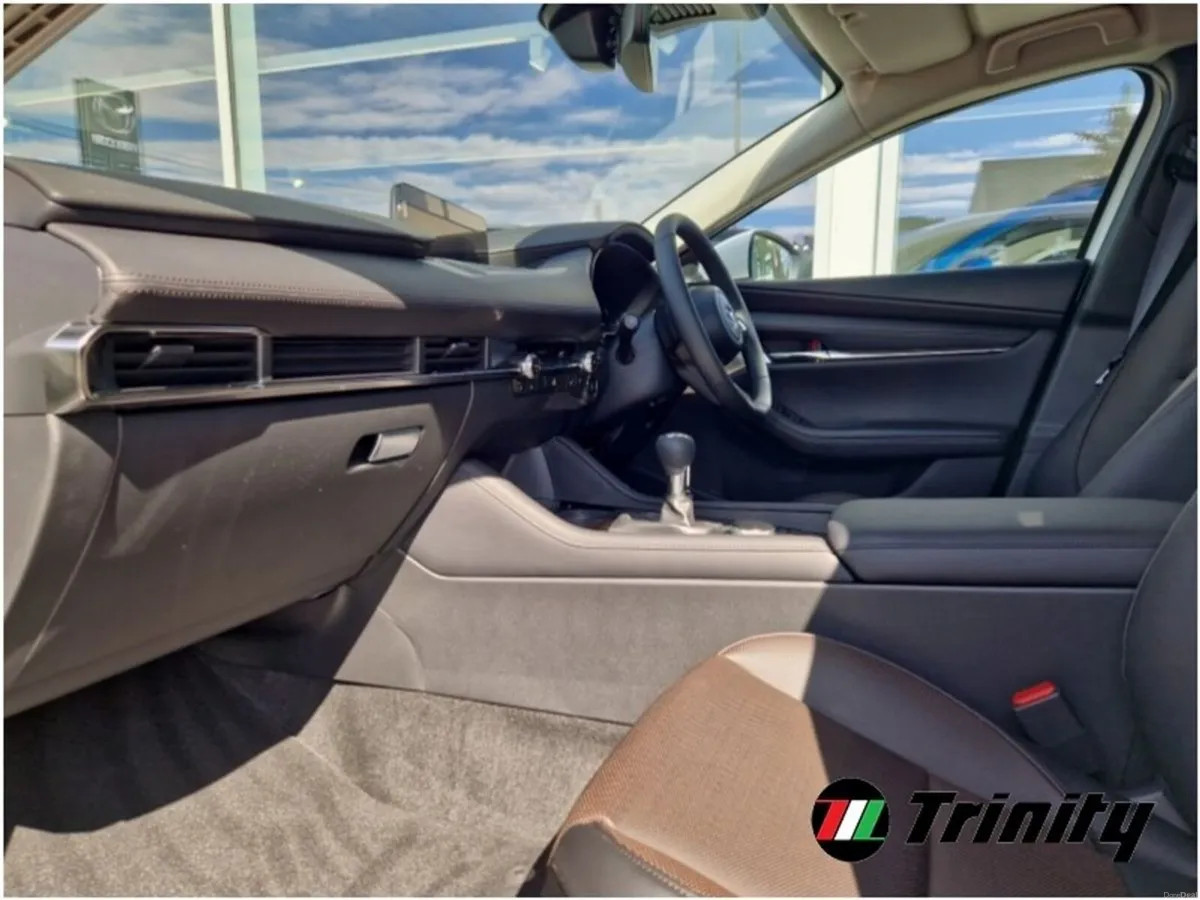 Mazda Mazda3 ** EXCLUSIVE LINE ** IN STOCK FOR 251 - Image 6