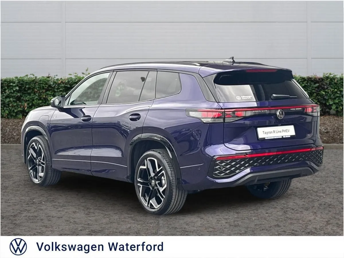 Volkswagen Tayron *NEW* R-Line 75 1.5 PHEV - Image 4