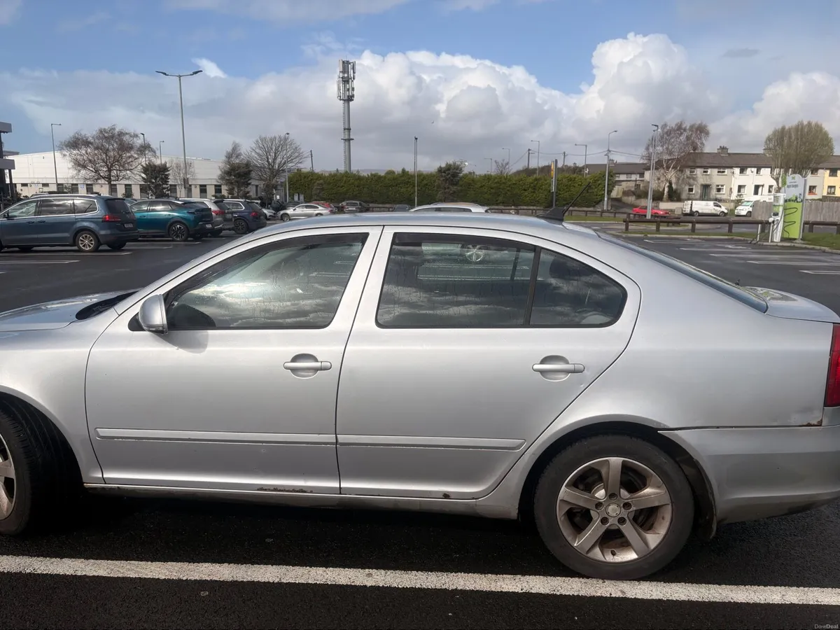 Skoda Octavia 2012 - Image 1