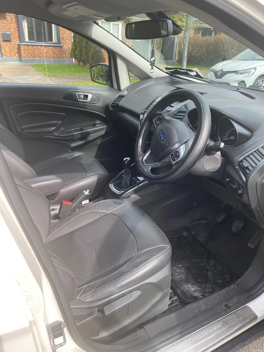 Ford EcoSport 2016 - Image 2