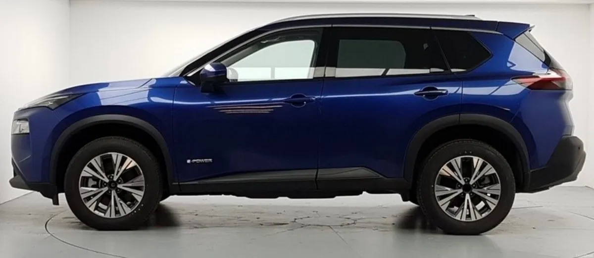 241 Nissan Xtrail SV Premium 5 Seater - Image 1